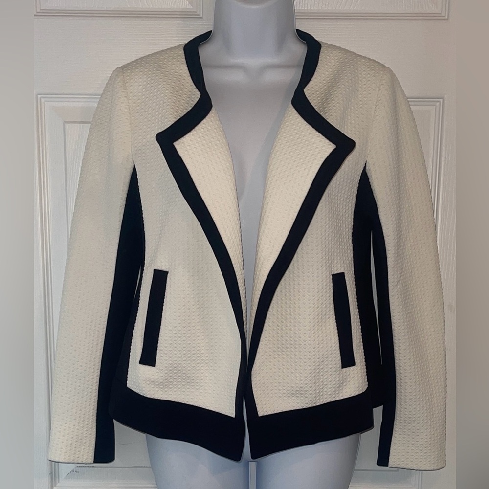 Ann Taylor Black and White textured Jacket. NWOT